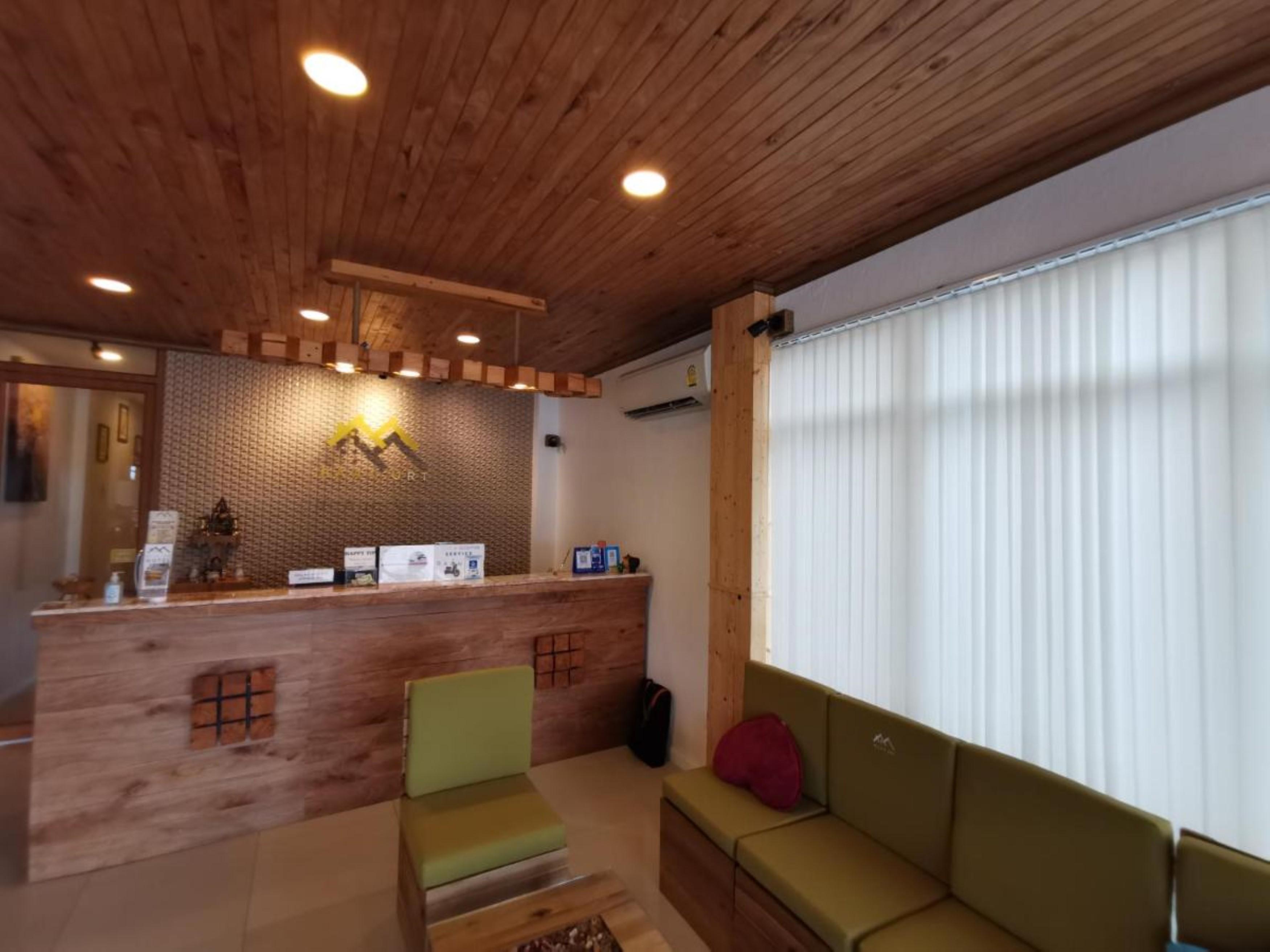 Baan Urt Suratthani Airport Hotel Surat Thani Exterior foto