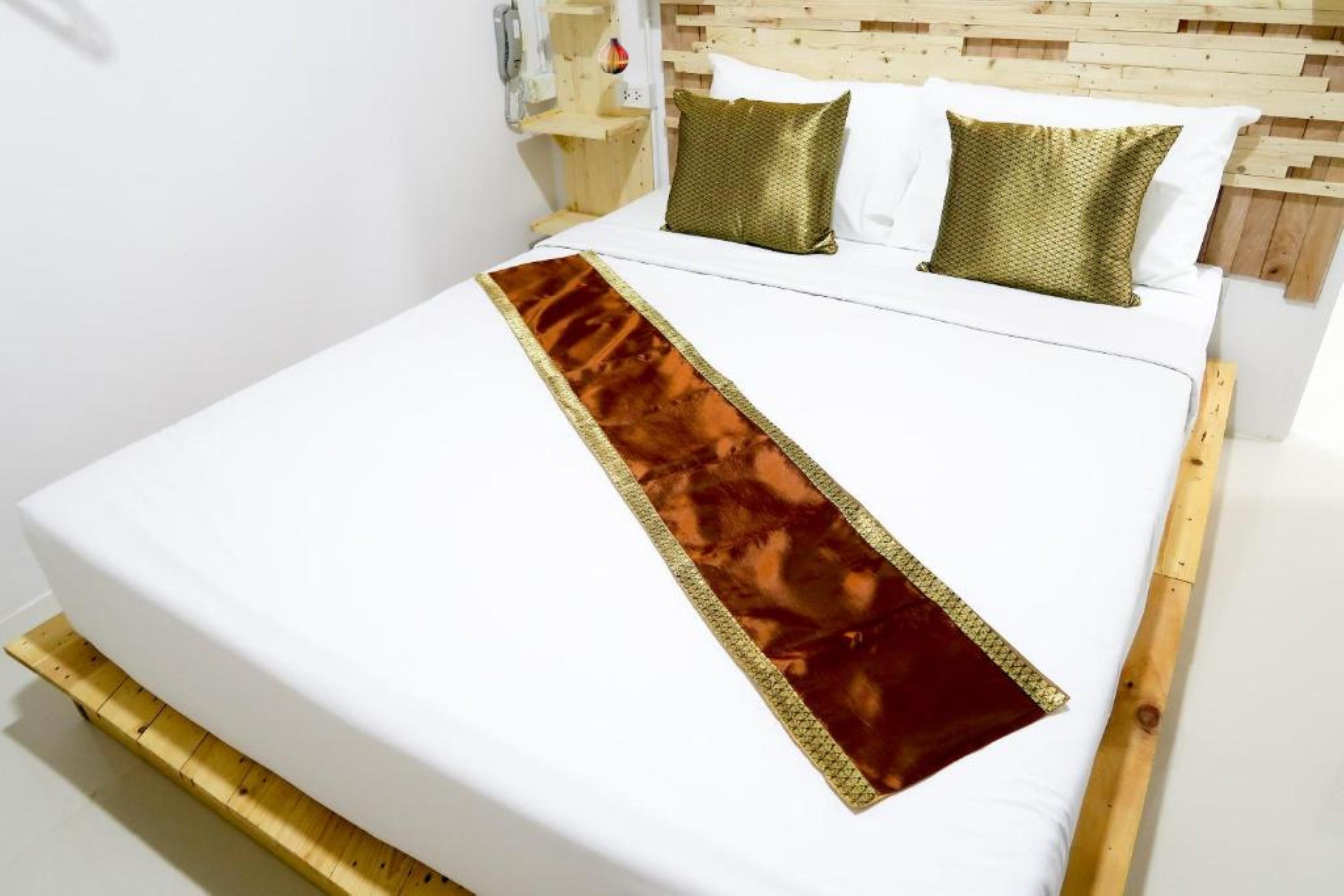 Baan Urt Suratthani Airport Hotel Surat Thani Exterior foto